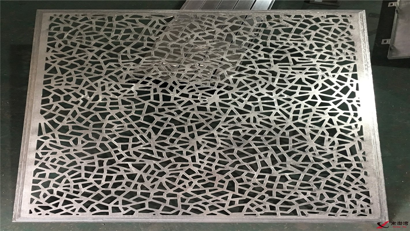 镂空铝单板